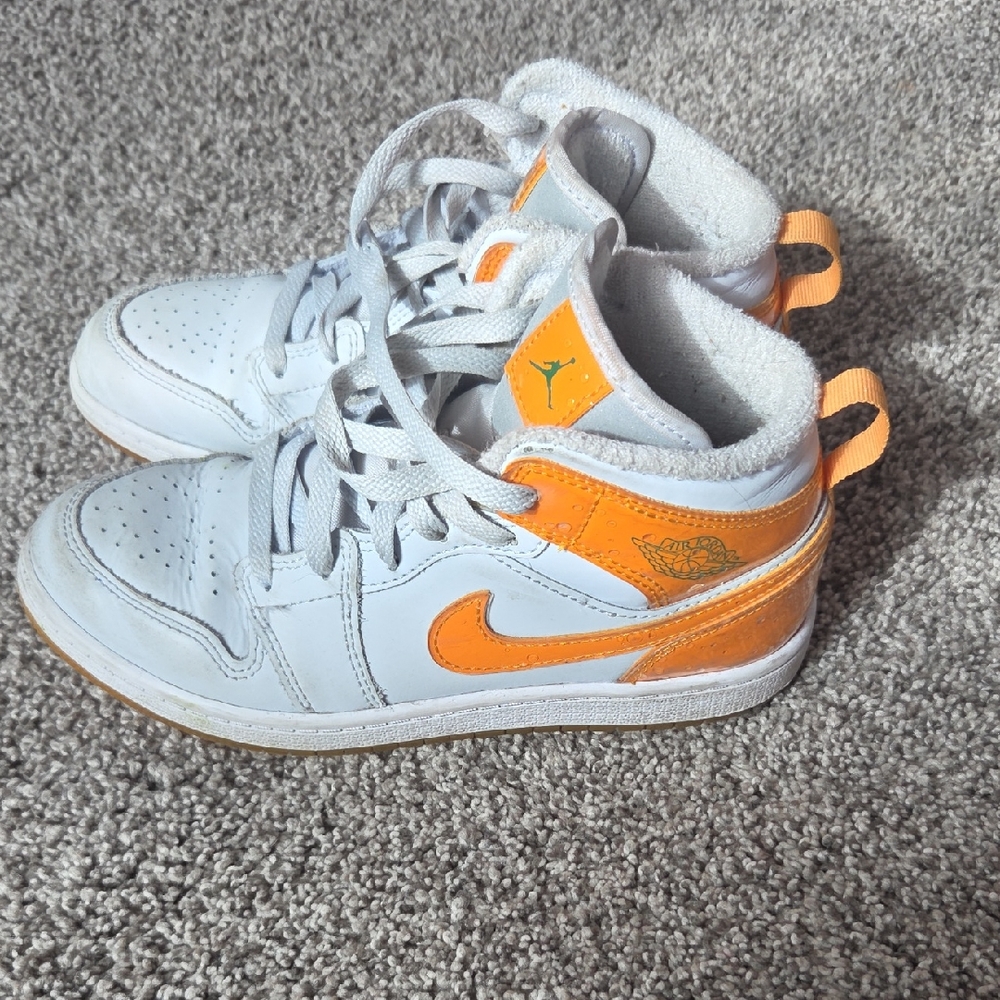 Nike Kids White and Orange Sneakers